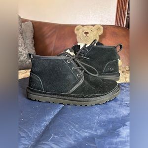 UGG Neumel 3236 Men's Black Suede Lace Up Chukka Boots Shoes Size US 8